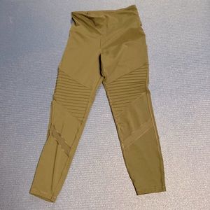 Black Old Navy Moto Leggings. Medium excellent condition